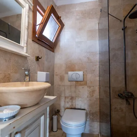 Ra Ξενοδοχείο 3*