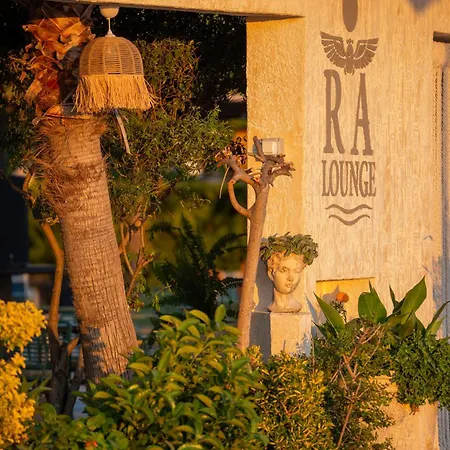 Ra Ξενοδοχείο 3*