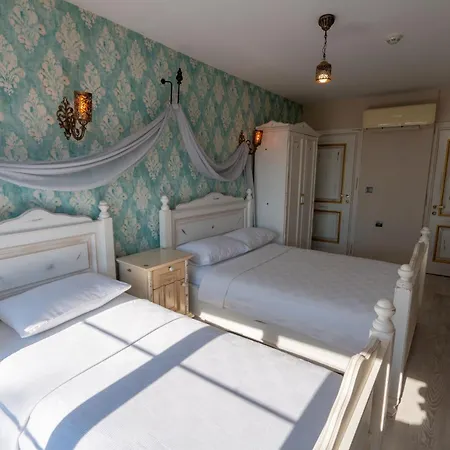 Ξενοδοχείο Ra