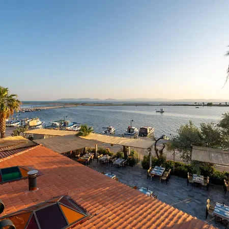 Ξενοδοχείο Ra