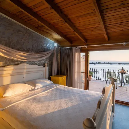 Ξενοδοχείο Ra